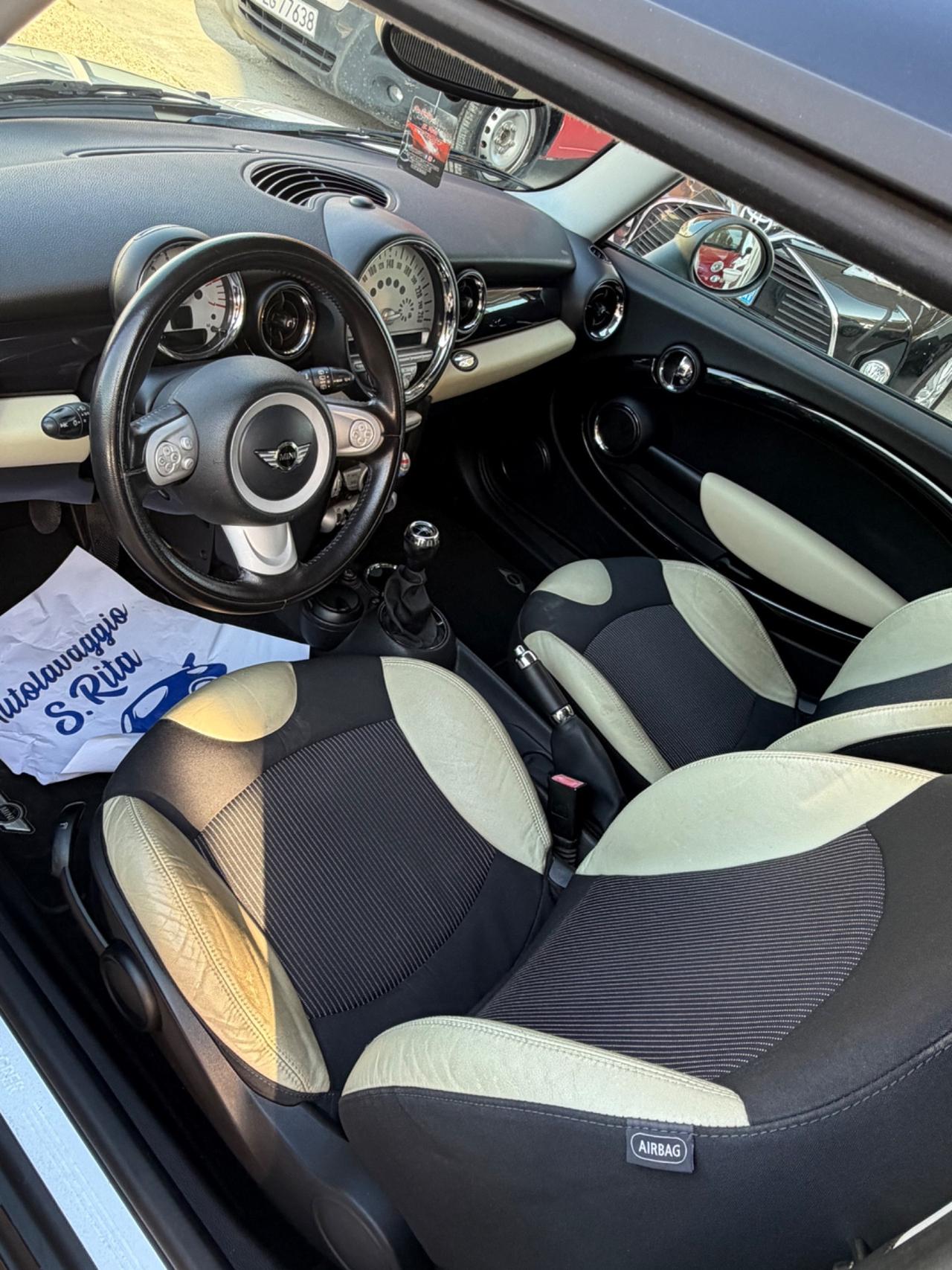 Mini 1.6 16V Cooper D