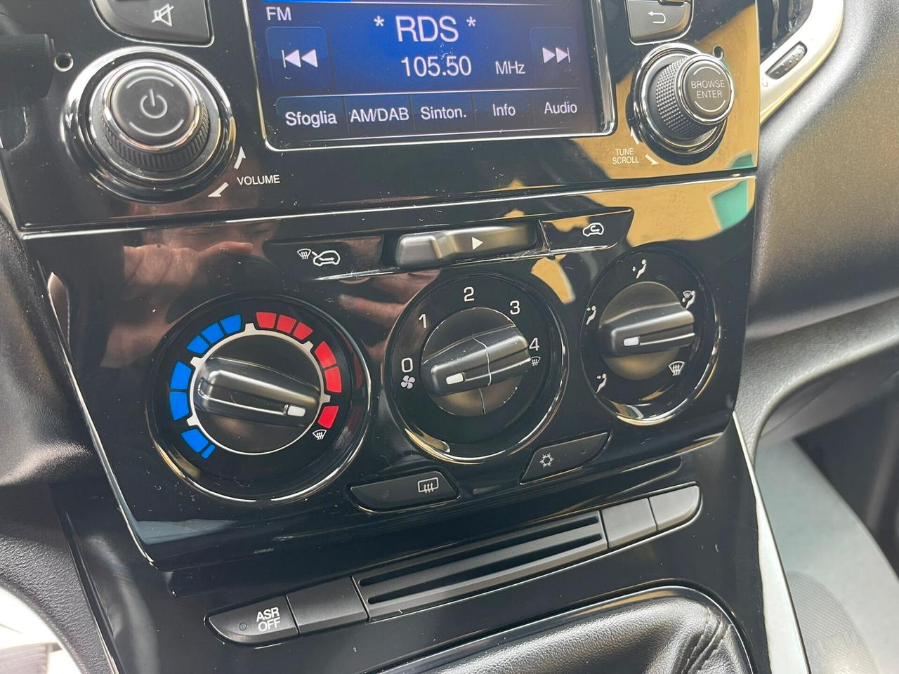 Ypsilon 1.2 69 CV 5 porte GPL Ecochic Gold