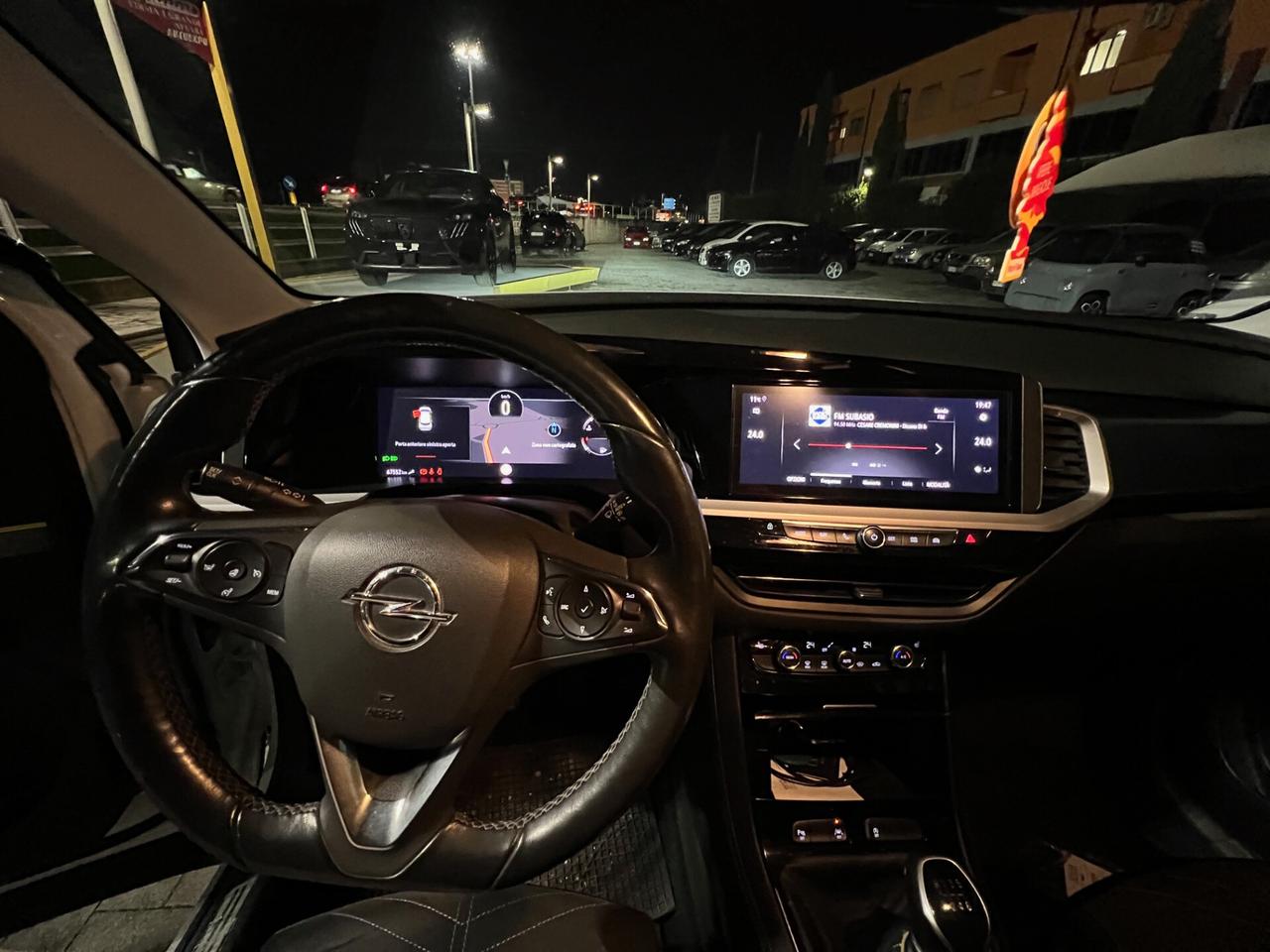 Opel Crossland 1.2 Turbo 12V 130 CV Start&Stop Design & Tech