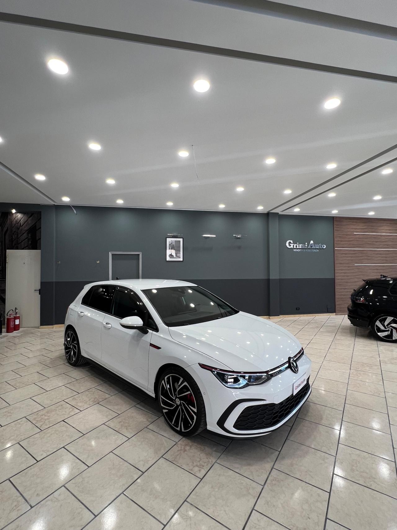 Volkswagen Golf GTI 2.0 TSI DSG