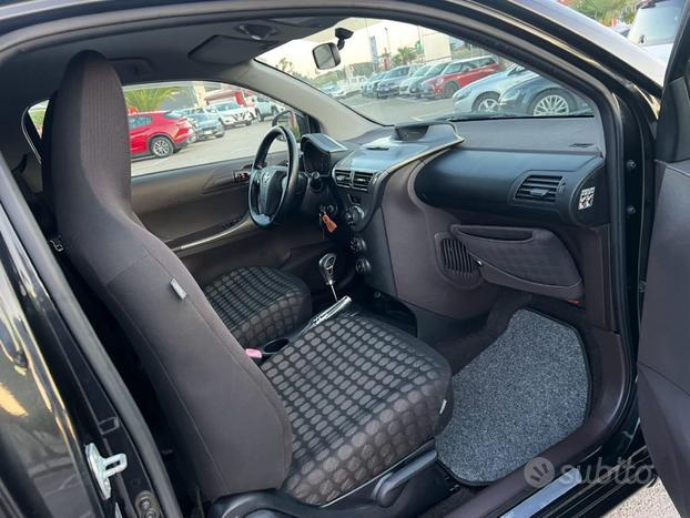TOYOTA iQ 1.0 Sol AUTOMATICA NEOPATENTATI