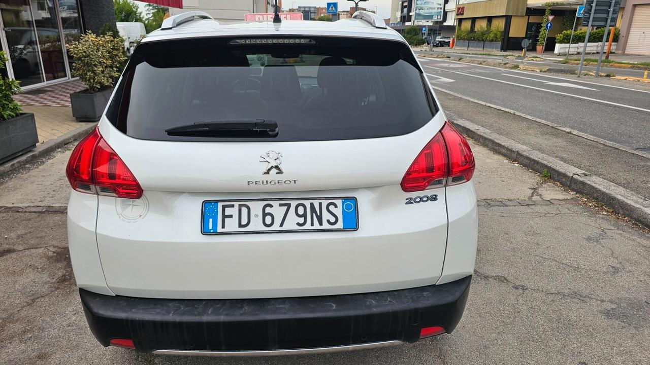 Peugeot 2008 BlueHDi NEOPATENTATI