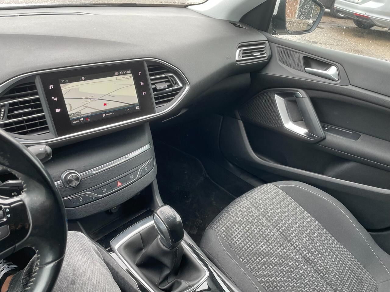 Peugeot 308 BlueHDi 100 S&S SW Business IVA ESPOSTA