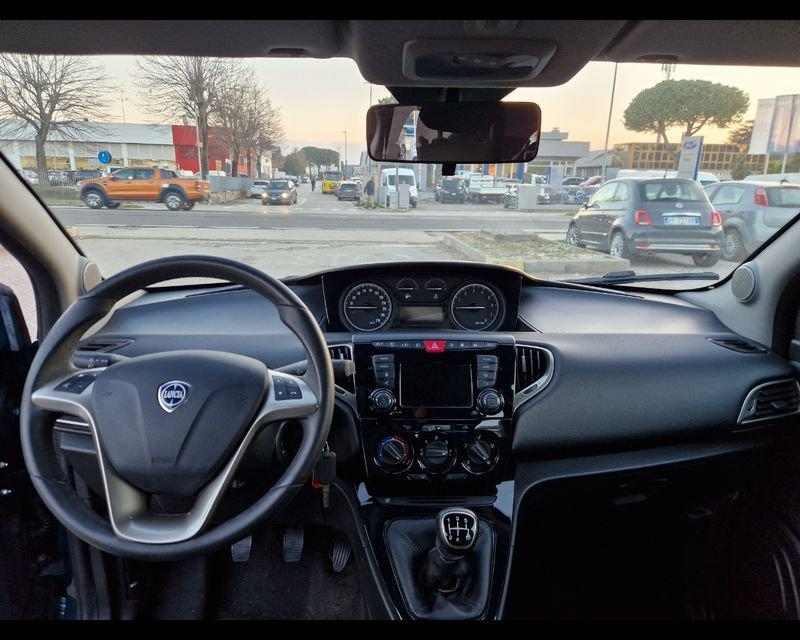 Lancia Ypsilon 1.2 69 CV 5 porte GPL Ecochic Gold
