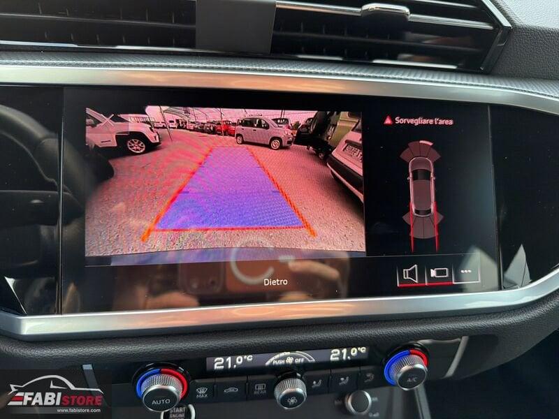 Audi Q3 Sportback 35 TDI 150 Cv S-Tronic S-Line interno ed esterno