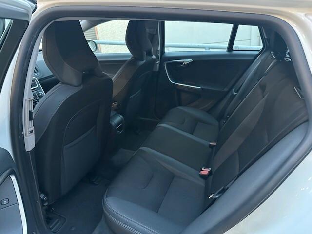 Volvo V60 D4 Kinetic 163cv