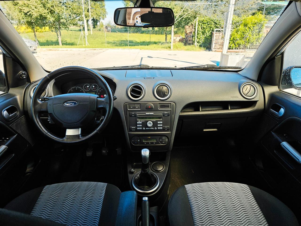 Ford Fusion 1.6 TDCi 5p. Collection