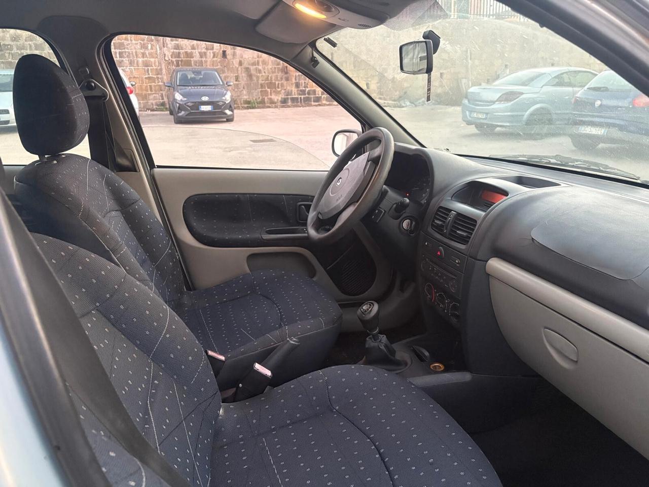 Renault Clio Storia 1.2 5 porte Dynamique