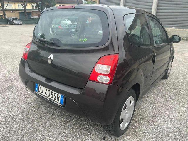 RENAULT Twingo 1.2 16V Initiale