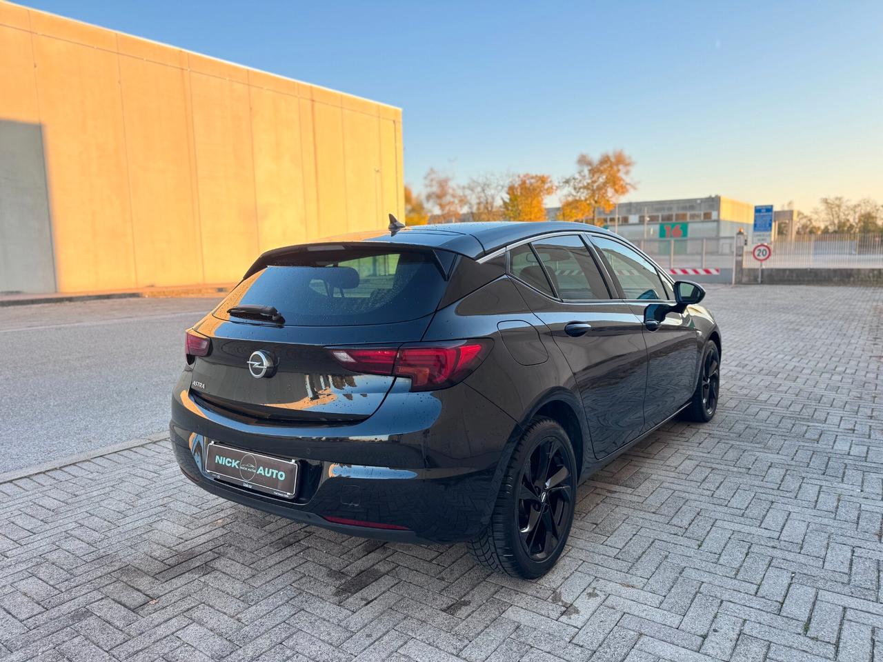 Opel Astra 1.5 CDTI 105 CV S&S 5 porte Business Elegance