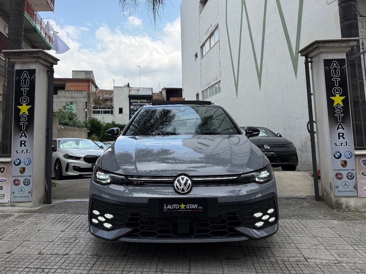 New Volkswagen Golf 8.5 GTI 2.0 TSI 265 CV