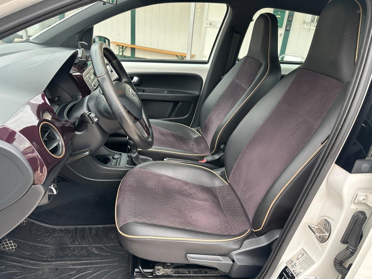 Seat Mii 1.0 68 CV 5 porte by Cosmopolitan Ecofuel