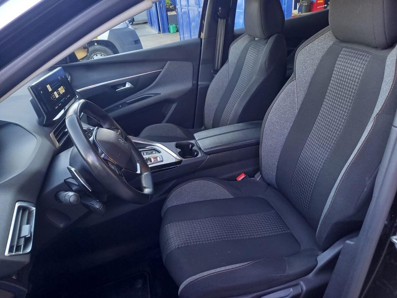 Peugeot 3008 1.5 HDi 131cv Automatica TAGLIANDATA