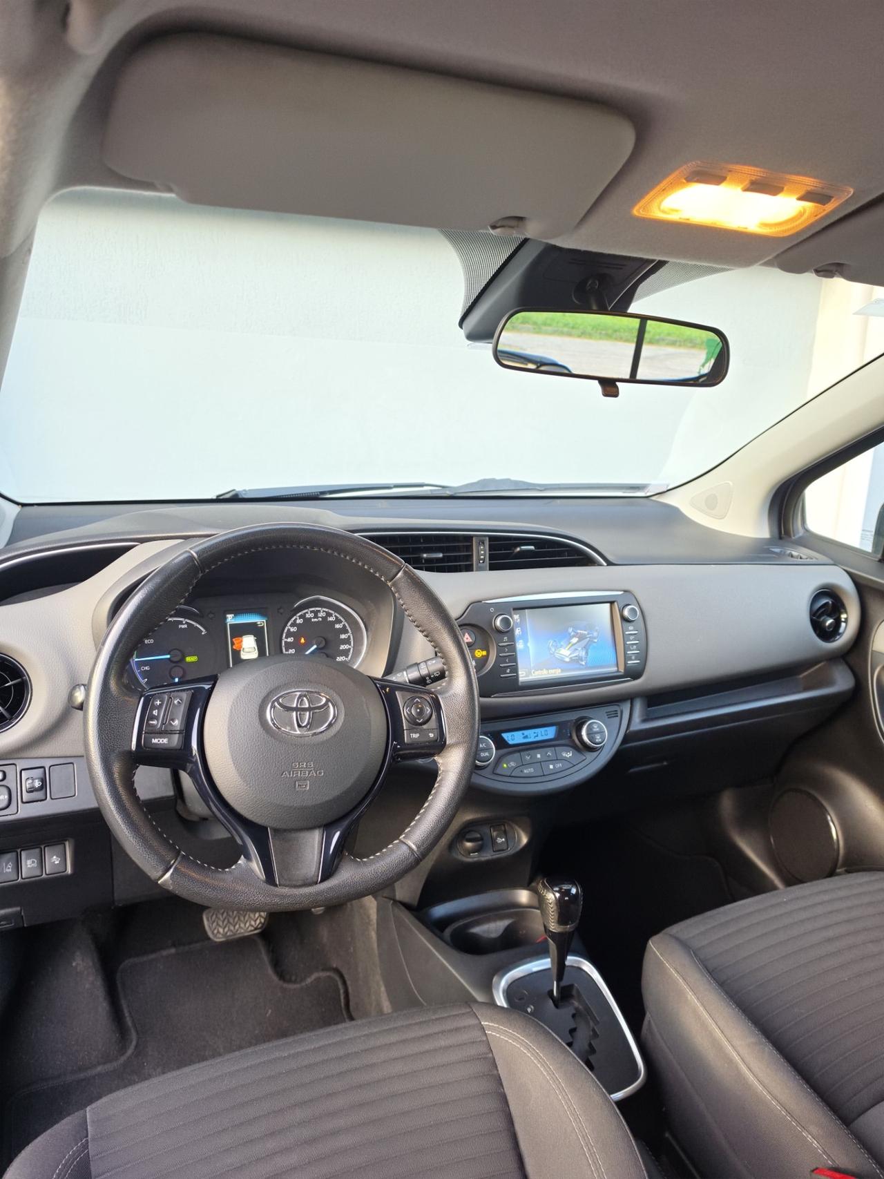 Toyota Yaris 1.5 Hybrid 5 porte Active