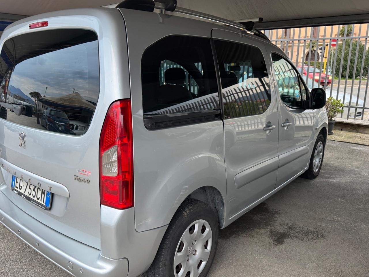 Peugeot Partner Tepee 1.6 HDi 92CV Autocarro