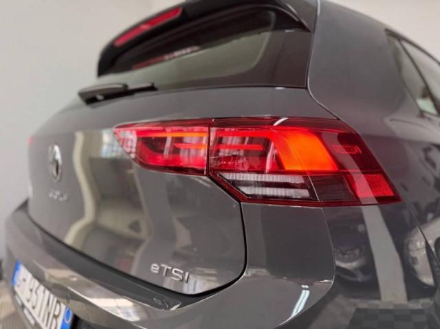 Volkswagen Golf 1.5 etsi evo Life 130cv dsg