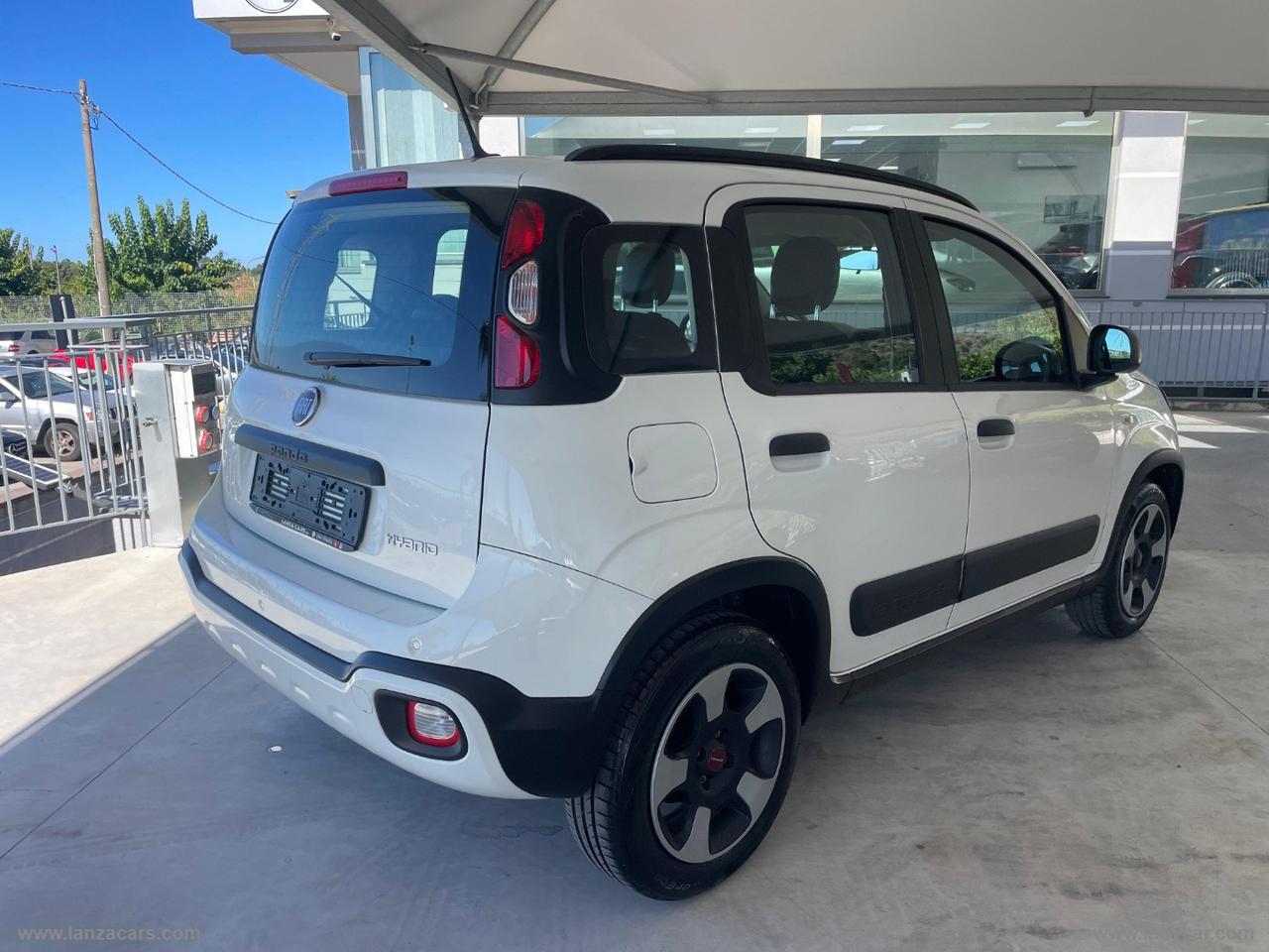 FIAT Panda 1.0 FireFly S&S Hybrid City Cross