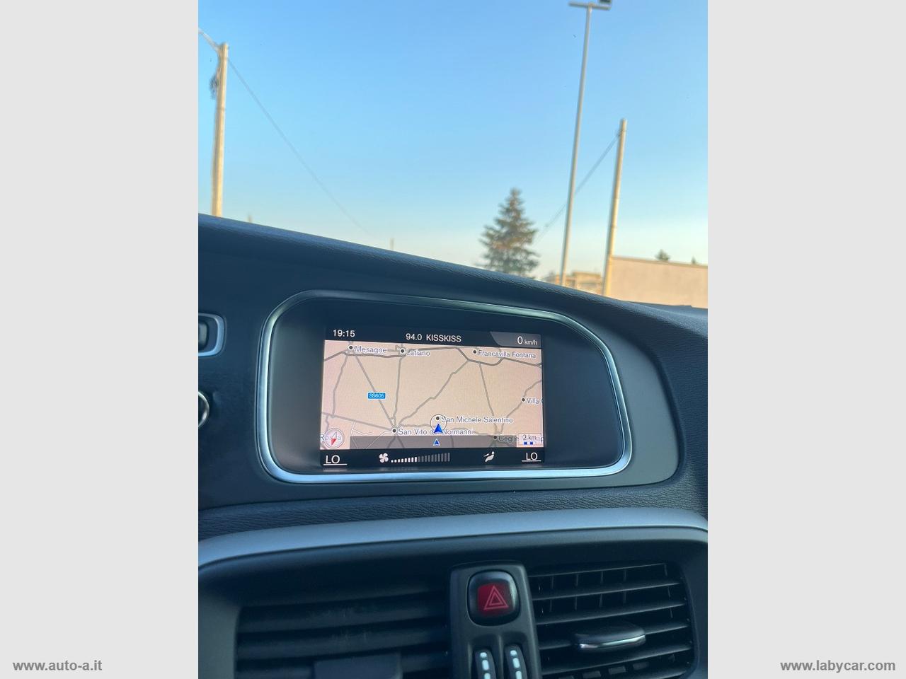VOLVO V40 D2 Geartronic CROSS COUTRY