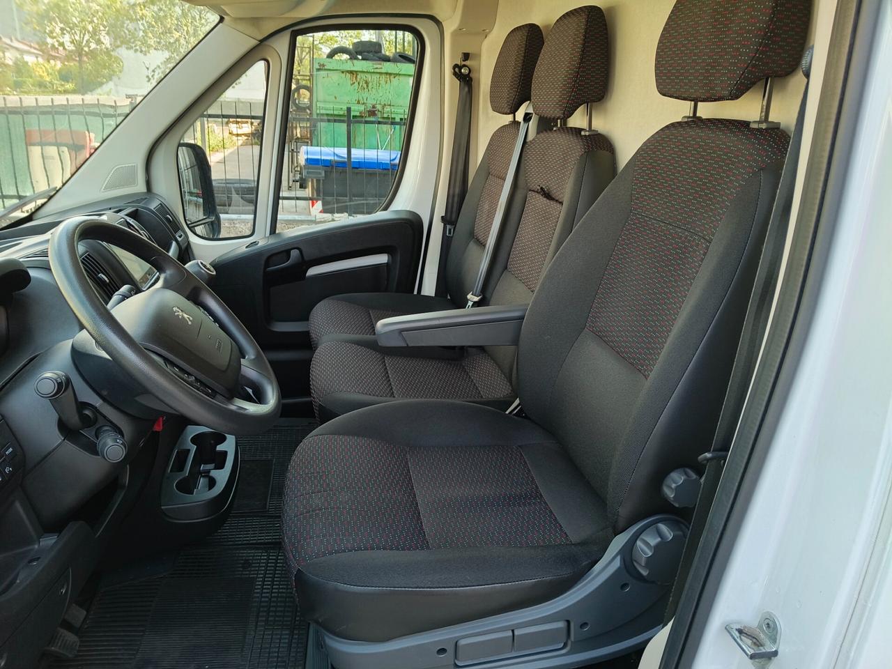 Peugeot Boxer 333 2.2 BlueHDi 140cv S&S Furgone