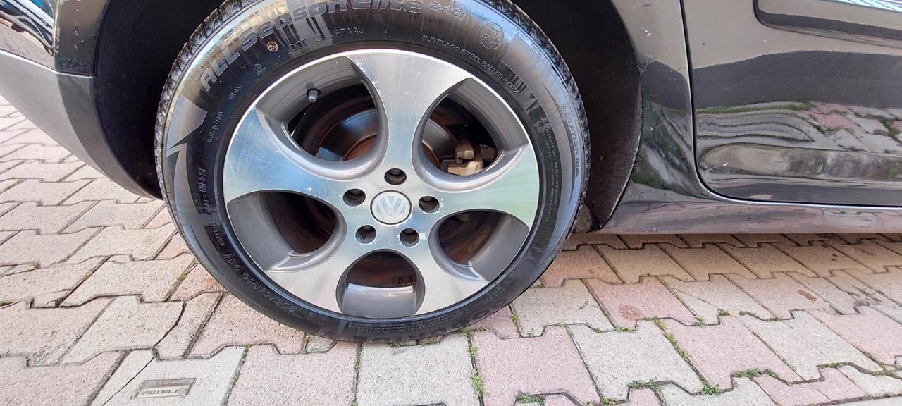 GOLF 1,9 TURBODIESEL 105 CV X NEOPATENTATI COMFORTLINE LEGA GOMME NUOVE IMPECCABILE