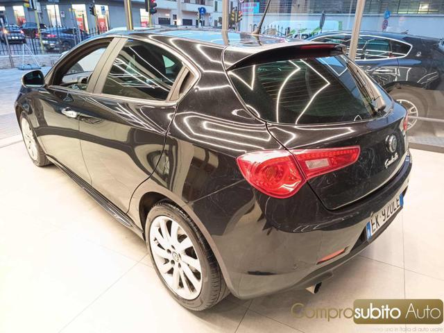 ALFA ROMEO Giulietta 1.6 JTDm-2 105 CV Distinctive