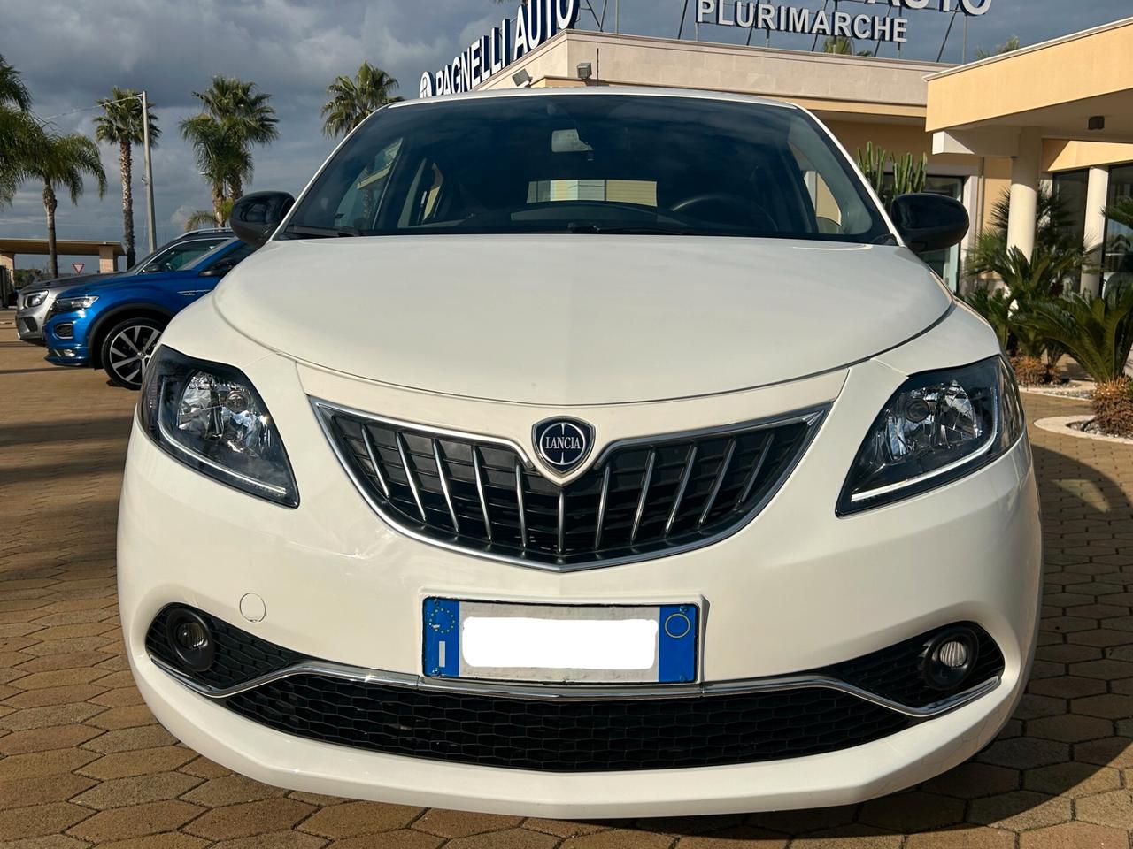 Lancia Ypsilon 1.0 S&S Hybryd Gold RadioTouch 7 pollici car play,