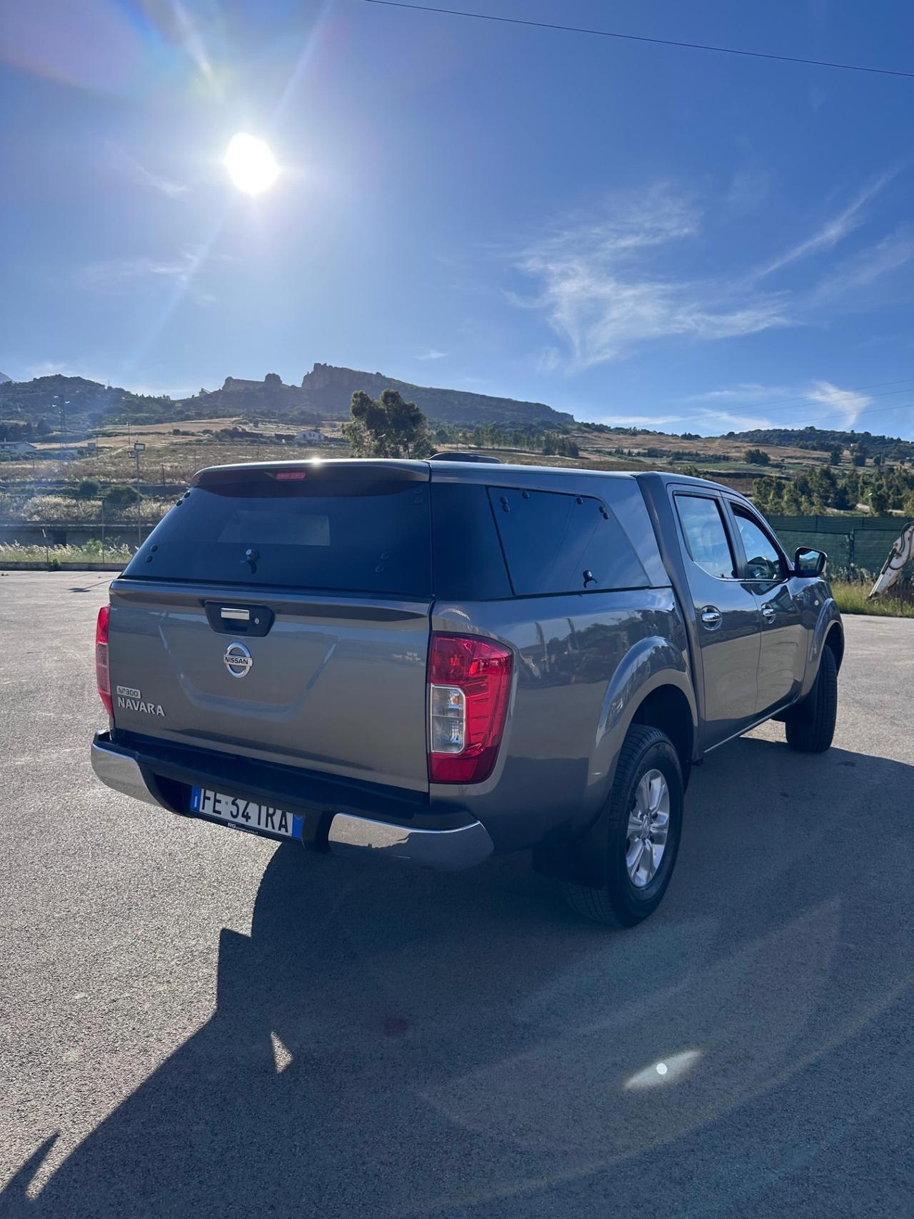 Nissan Navara 2.3 dCi 4WD King Cab Acenta