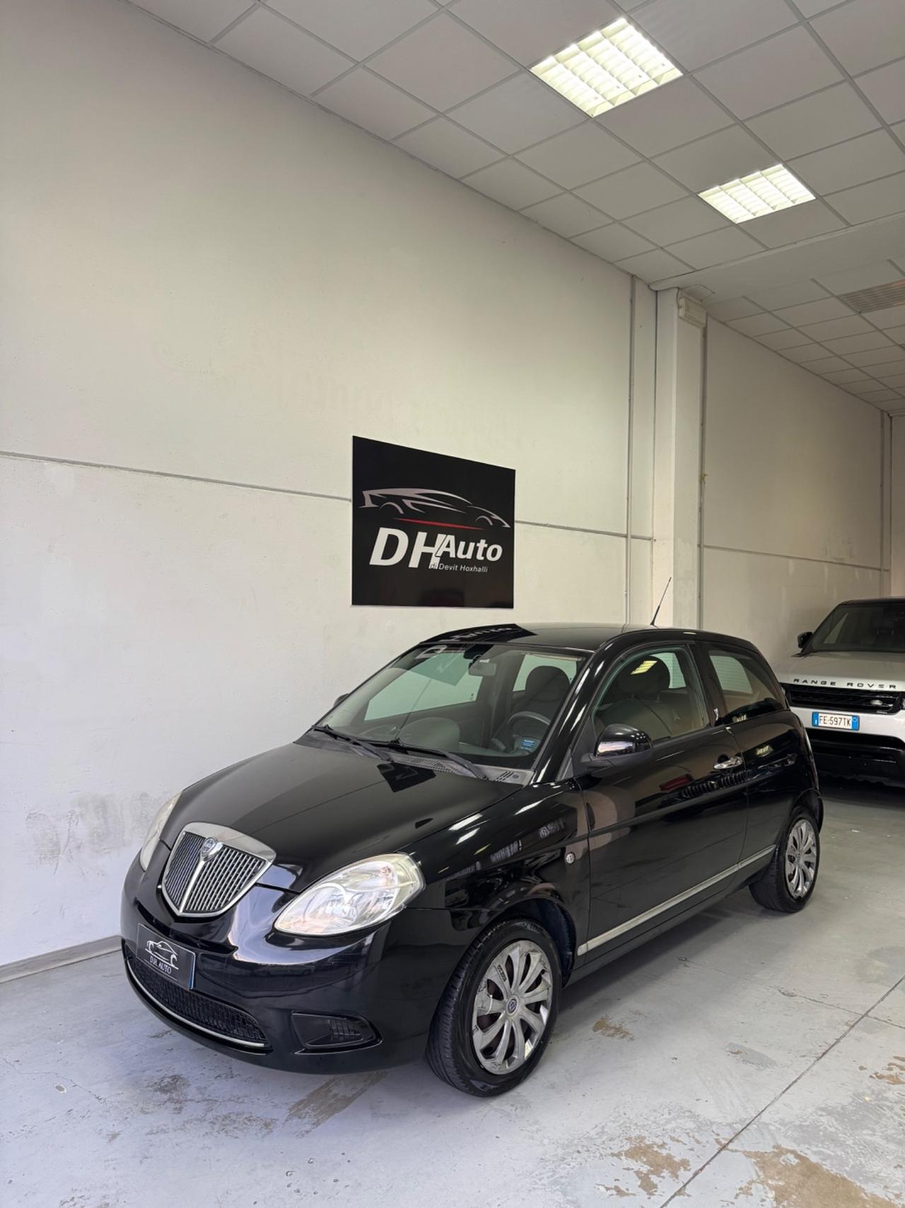Lancia Ypsilon 1.2 69 CV 5 porte S&S Platinum