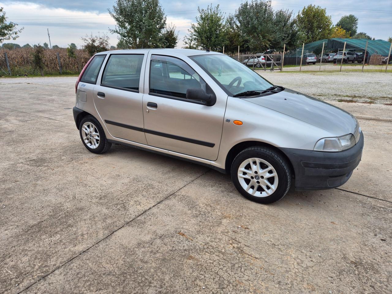 Fiat Punto benzina neopatentati