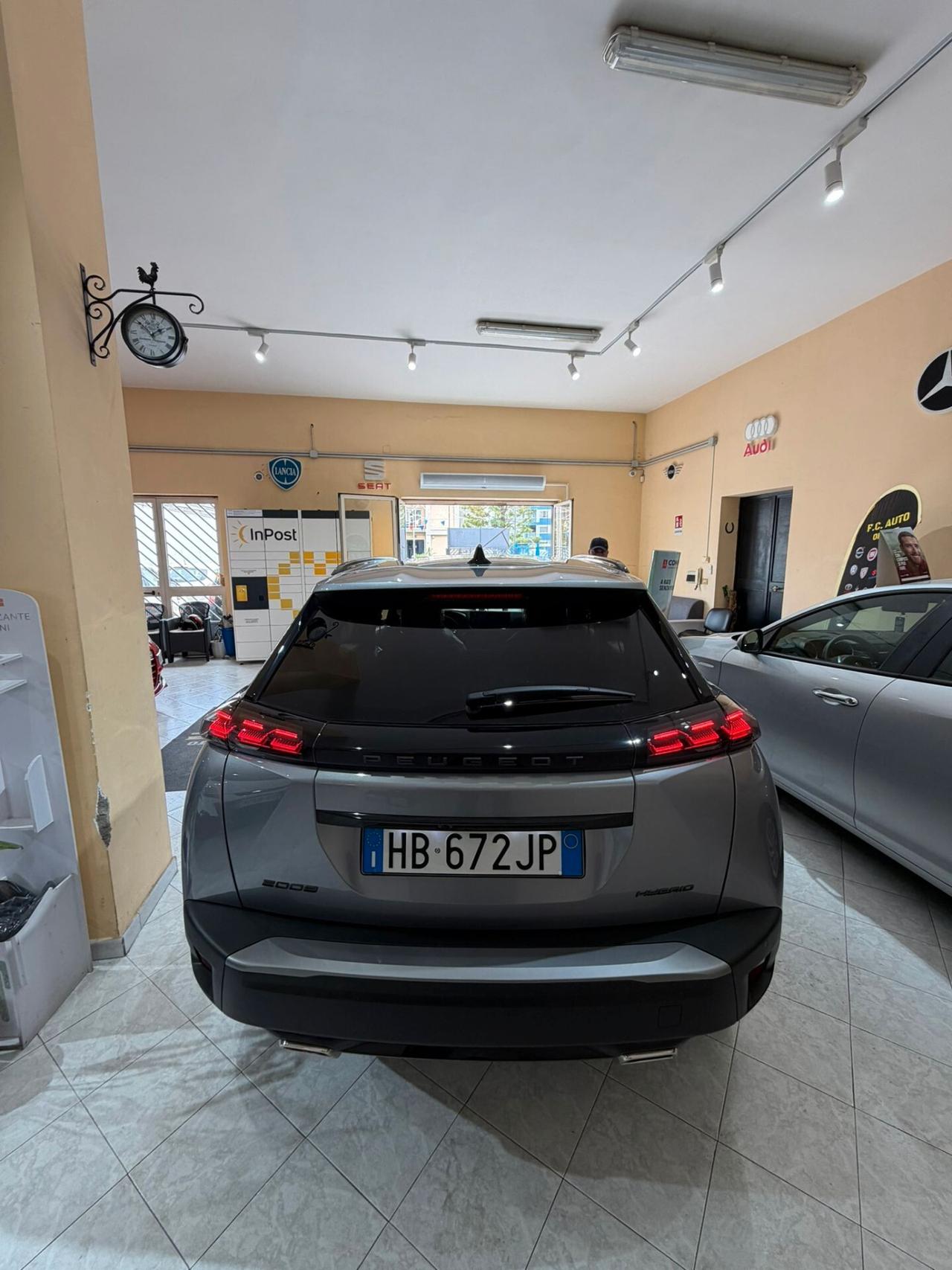 Peugeot 2008 Hybrid 145 e-DCS6 Allure