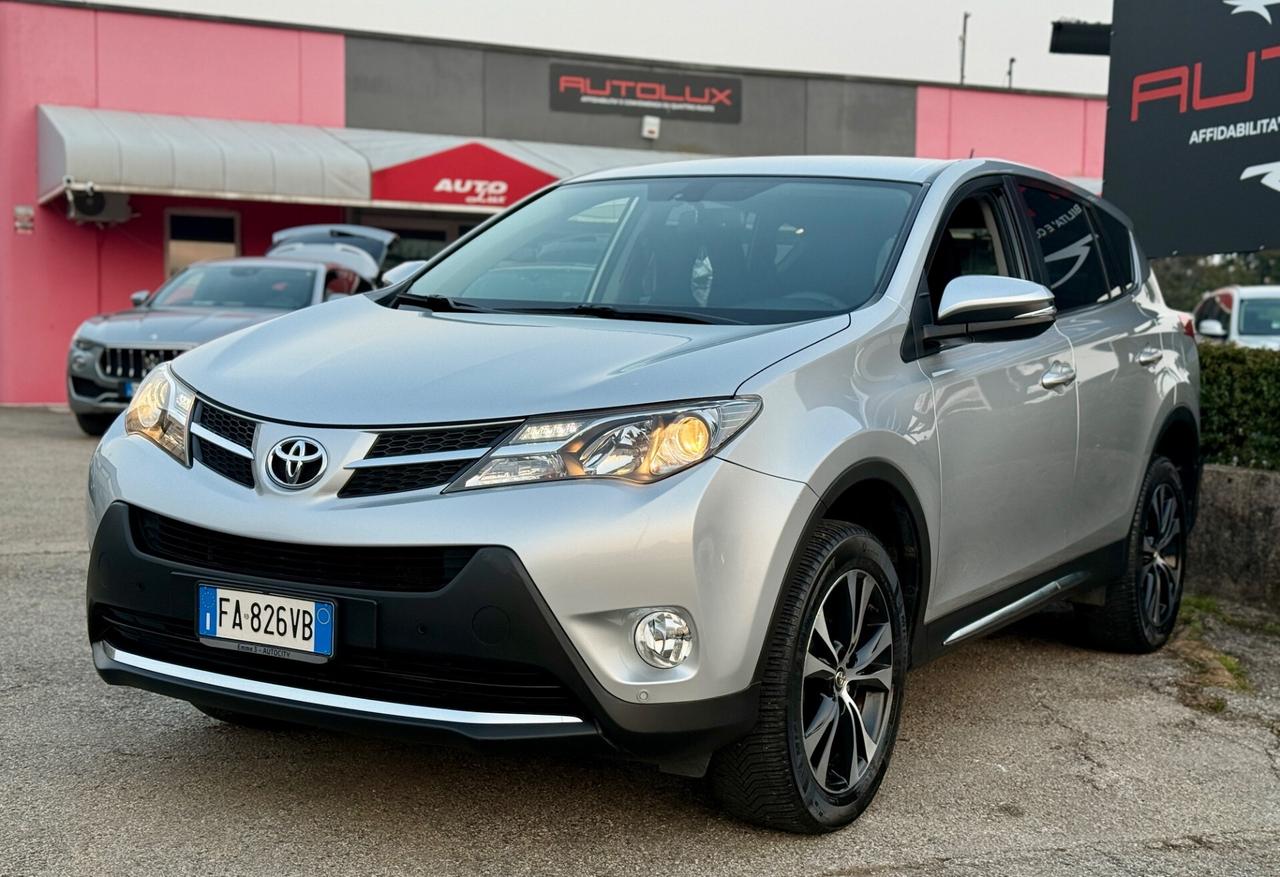 Toyota RAV 4 2.2 D-CAT A/T 4WD Lounge White Ed.