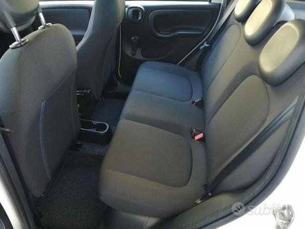 FIAT Panda 1.0 FireFly S&S Hybrid 5 Posti + Pack