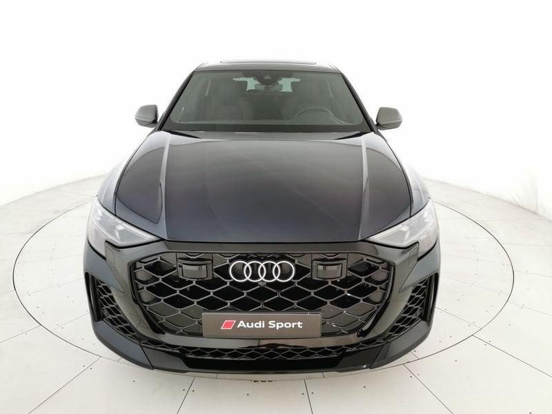 Audi Q8 RS 4.0 mhev 48V performance 640cv tiptronic