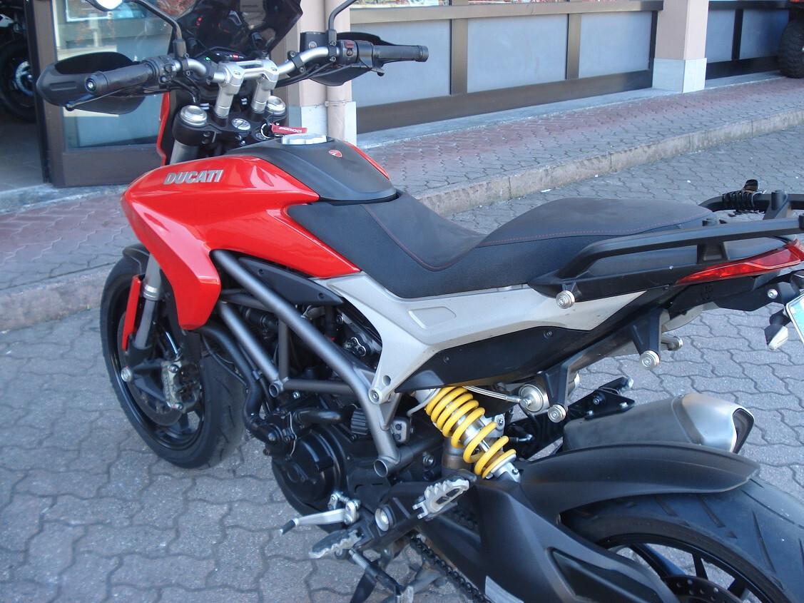 Ducati Hyperstrada 821