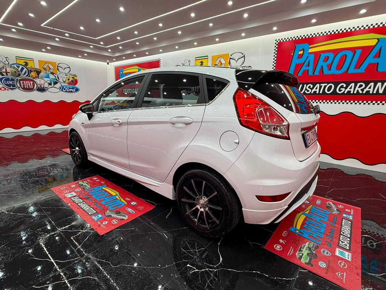 Ford Fiesta 1.5 TDCi 75cv BLACK-WHITE - 2014