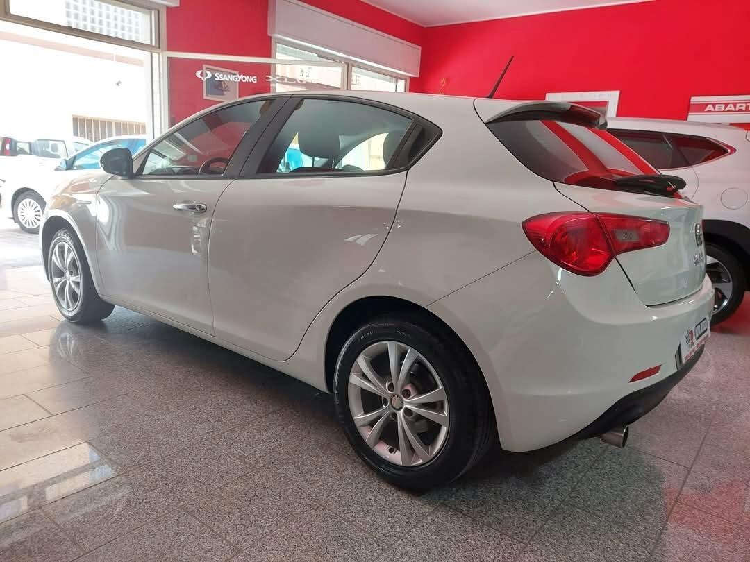 Alfa Romeo Giulietta 2.0 JTDm-2 140 CV Progression