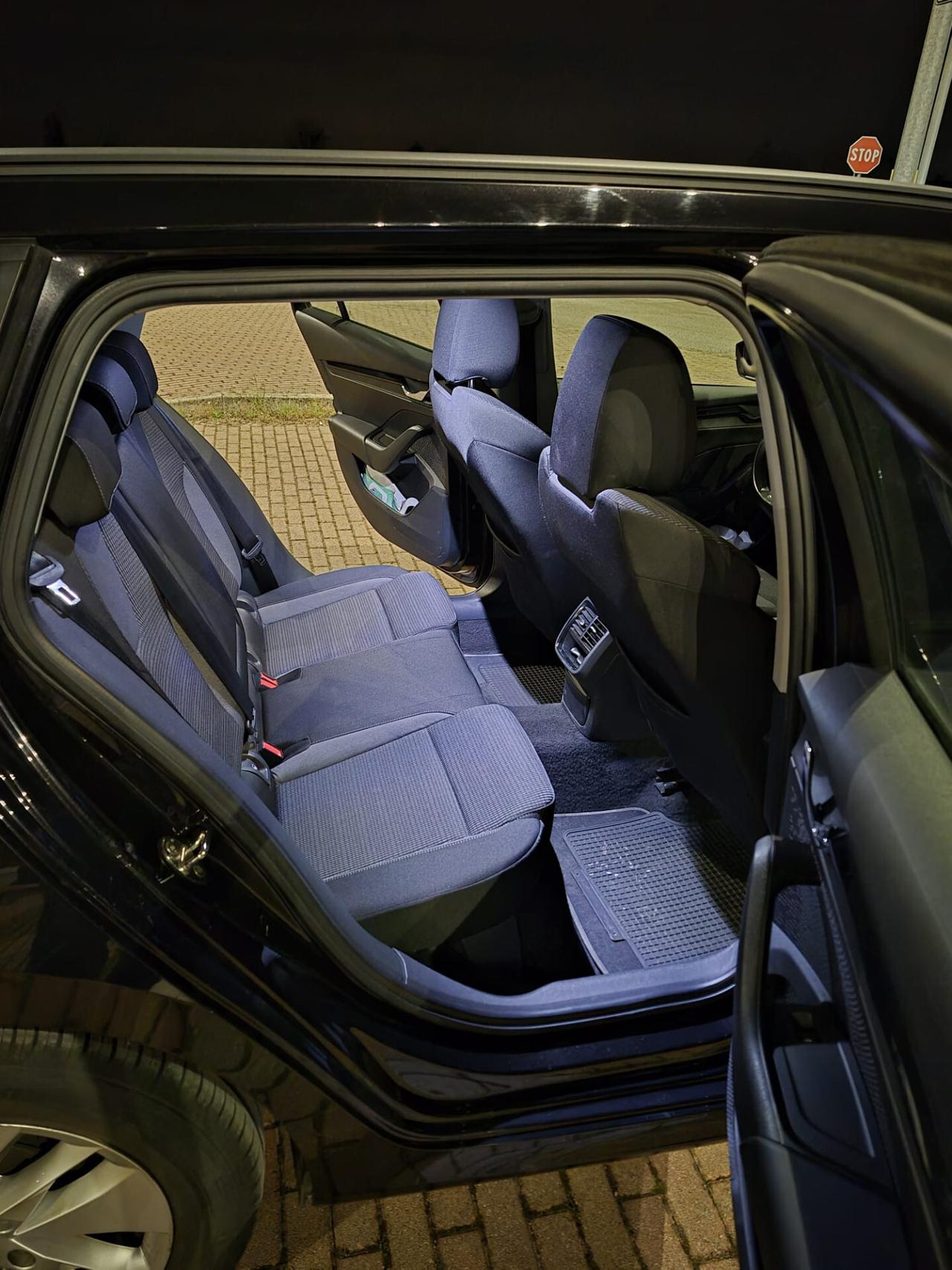 Skoda Octavia 2.0 TDI EVO SCR DSG Wagon Executive