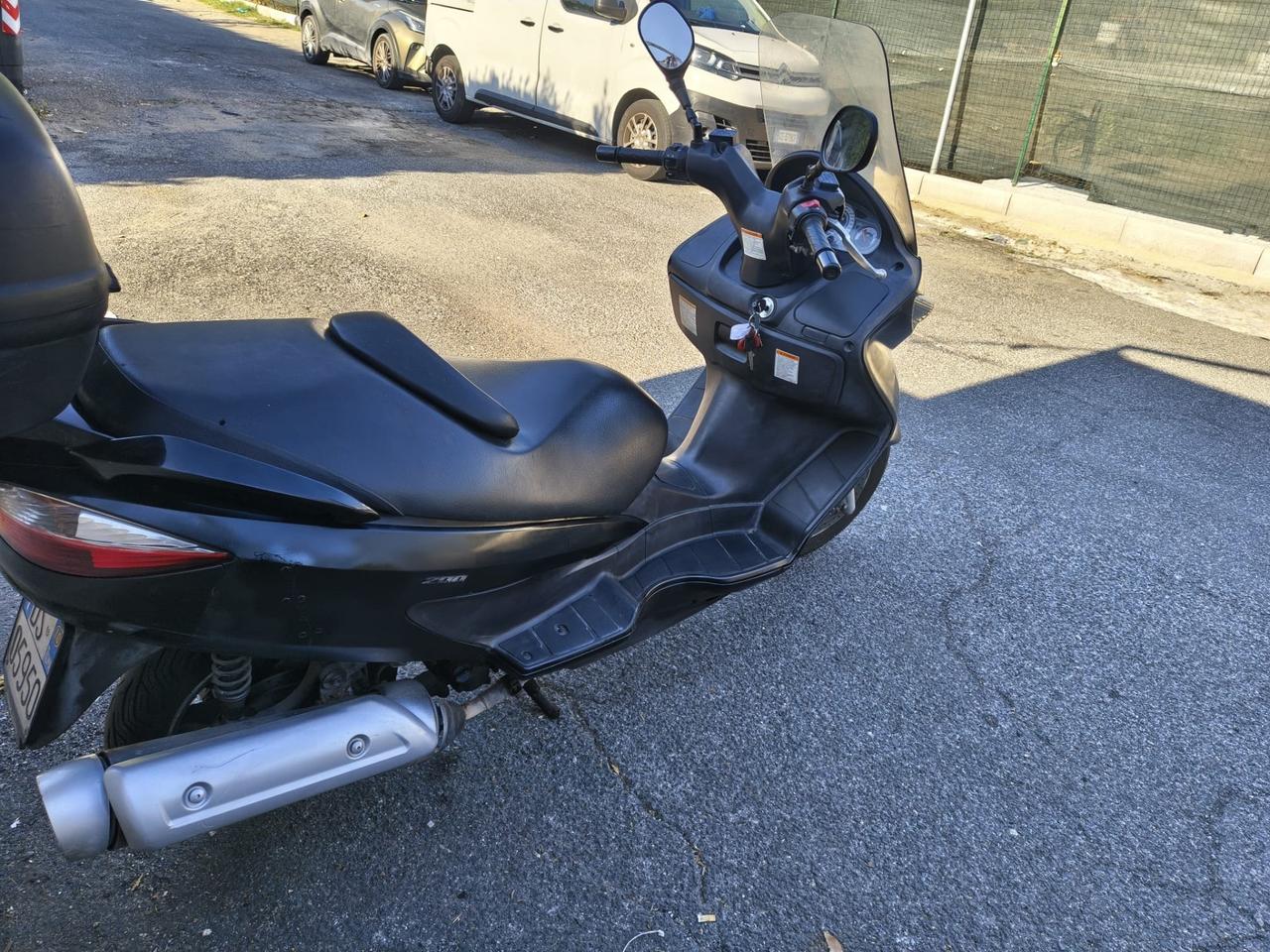 Suzuki Burgman 200