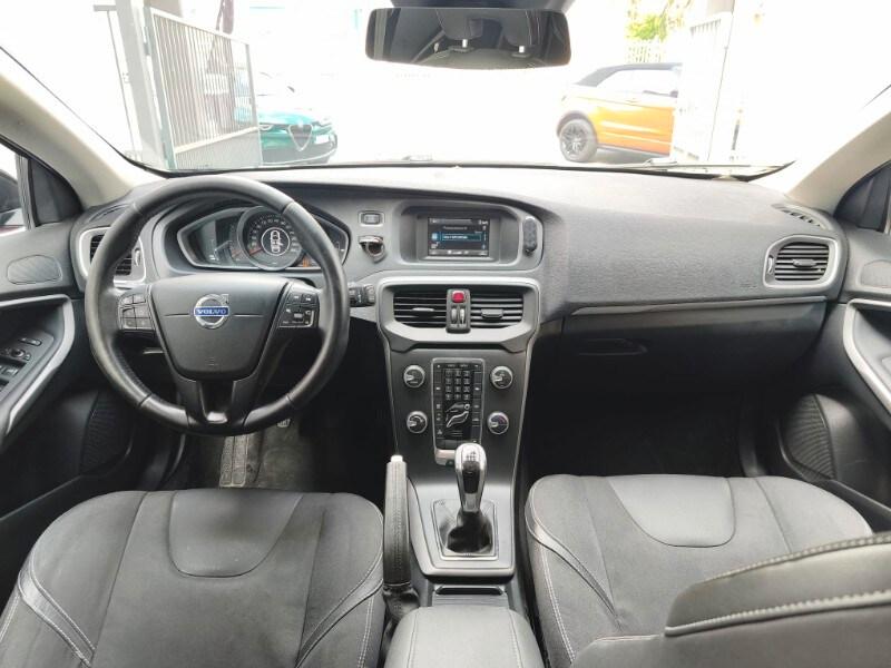 VOLVO V40 (2012-2020) V40 D2 Kinetic