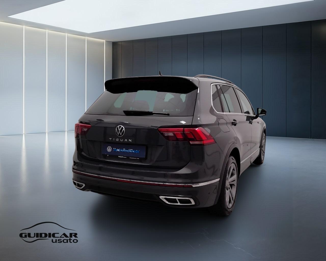 VOLKSWAGEN Tiguan II 2021 - Tiguan 2.0 tdi R-Line 150cv dsg