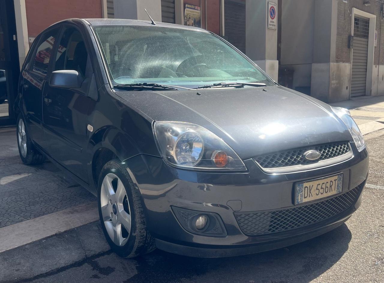 Ford Fiesta 1.4 TDCi 5p. Titanium