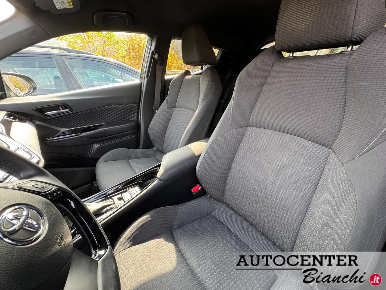 Toyota C-HR 5 Porte C-HR 1.8h Style 2wd e-cvt my19