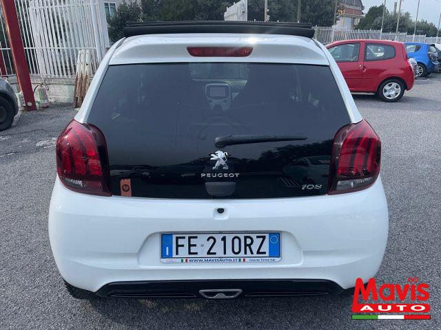 PEUGEOT 108 CABRIO 82 5P. Roland Garros TOP!