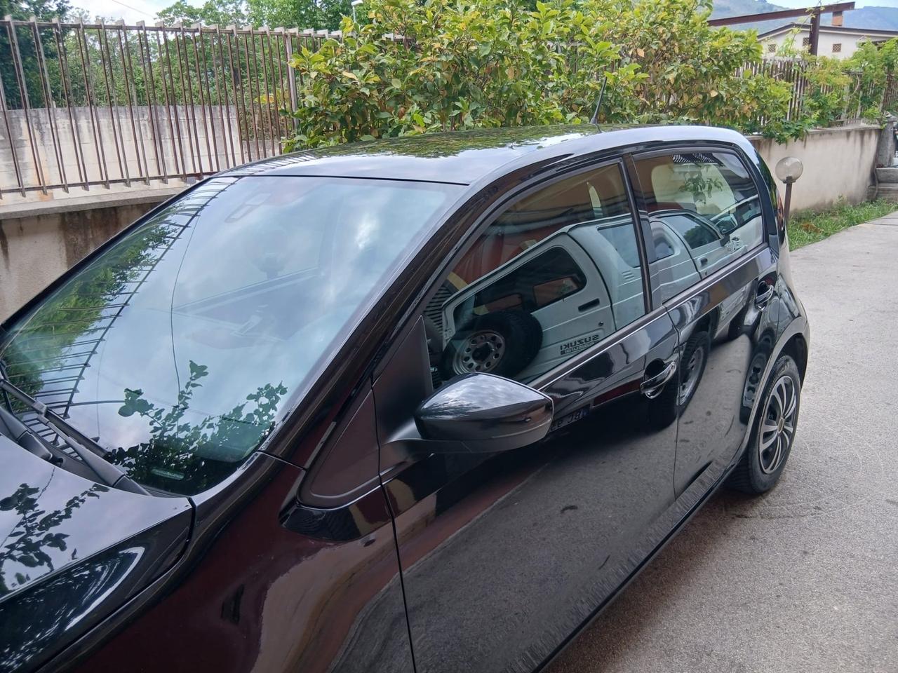 Volkswagen up! 1.0 5p. move