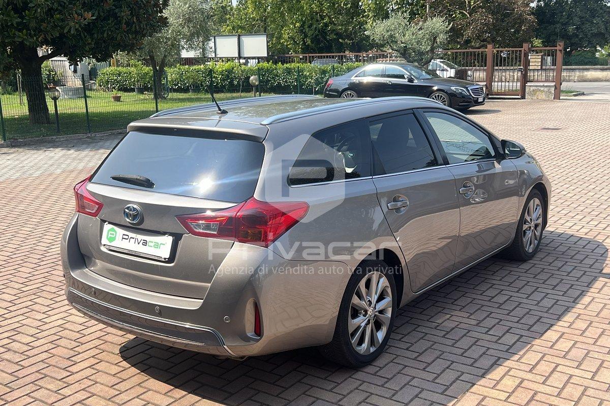 TOYOTA Auris Touring Sports 1.8 Hybrid Lounge