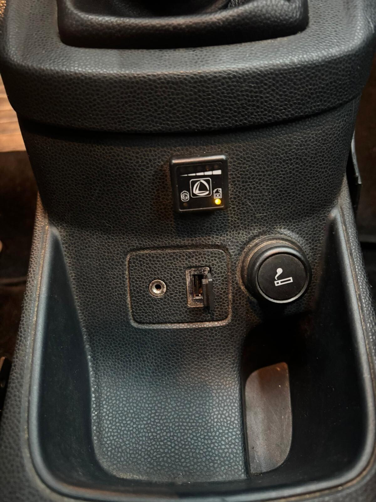 Ford Fiesta 1.2 82 CV 5 porte Titanium