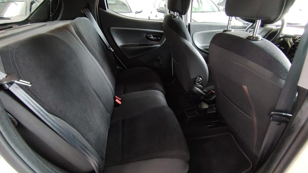 LANCIA YPSILON 1.2 PLATINUM 69CV - NEOPATENTATI