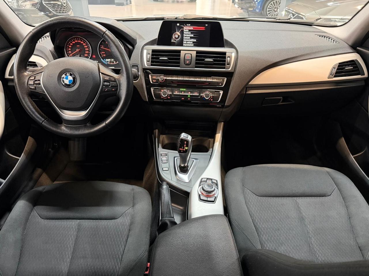 BMW Serie 1 F/20-21 2015 118d Urban 5p auto