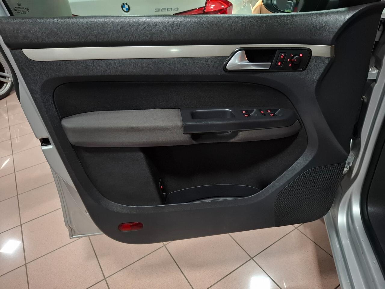 Volkswagen Touran 1.4 Ecofuel -METANO 7 posti