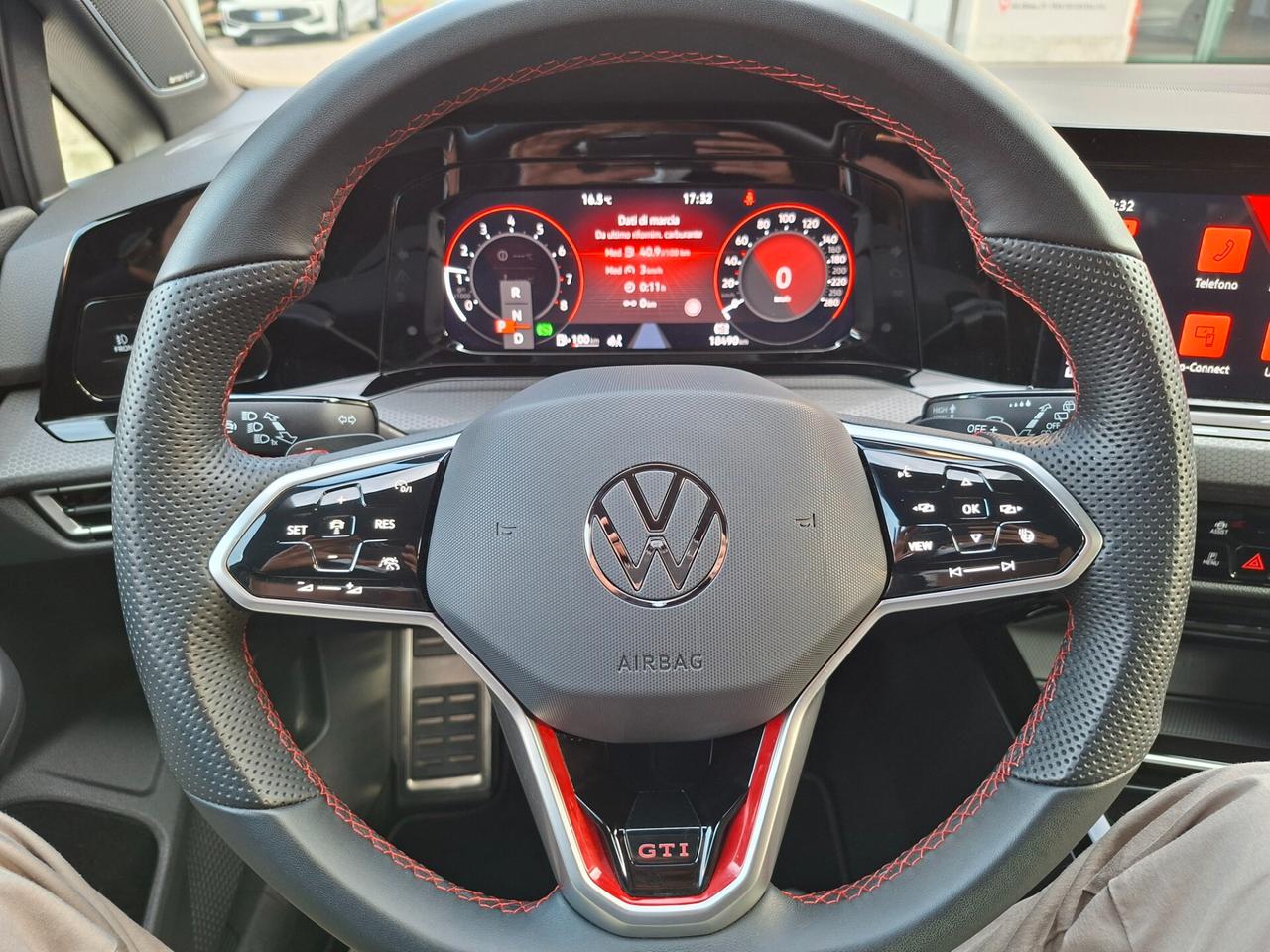 Volkswagen Golf GTI 2.0 TSI DSG